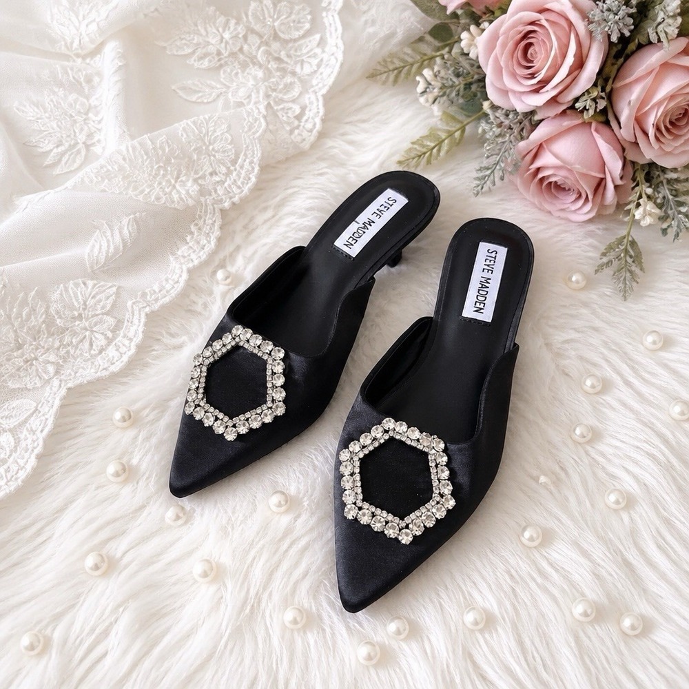 Steve Madden The Kees Black Satin Rhinestone Pointed Toe Slip-On Flats Size 5M